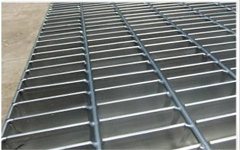 1562225425949000192.jpg 4.jpg